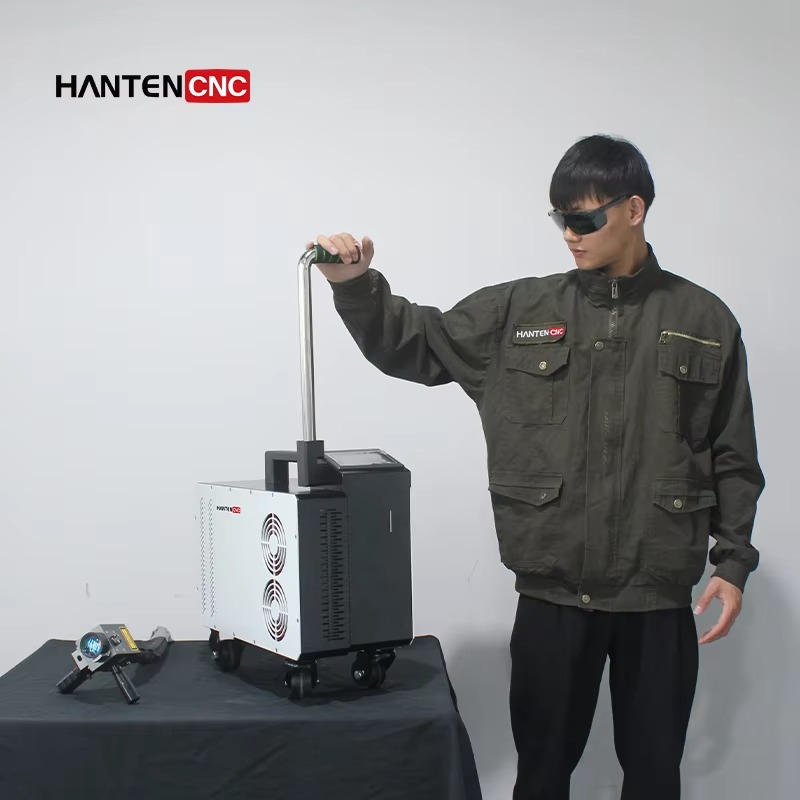 Industrial Laser Cleaning Equipment - أداة تنظيف بالليزر مدمجة لإزالة الصدأ