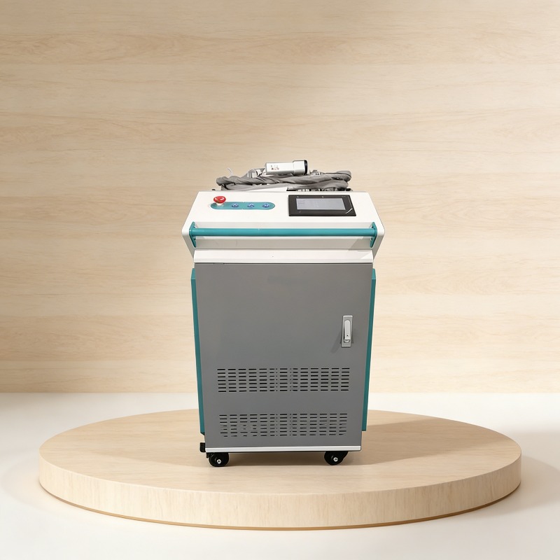 آلة تنظيف بالليزر النبضي 3 في  - مراجعة Industrial Laser Cutters وسعره
