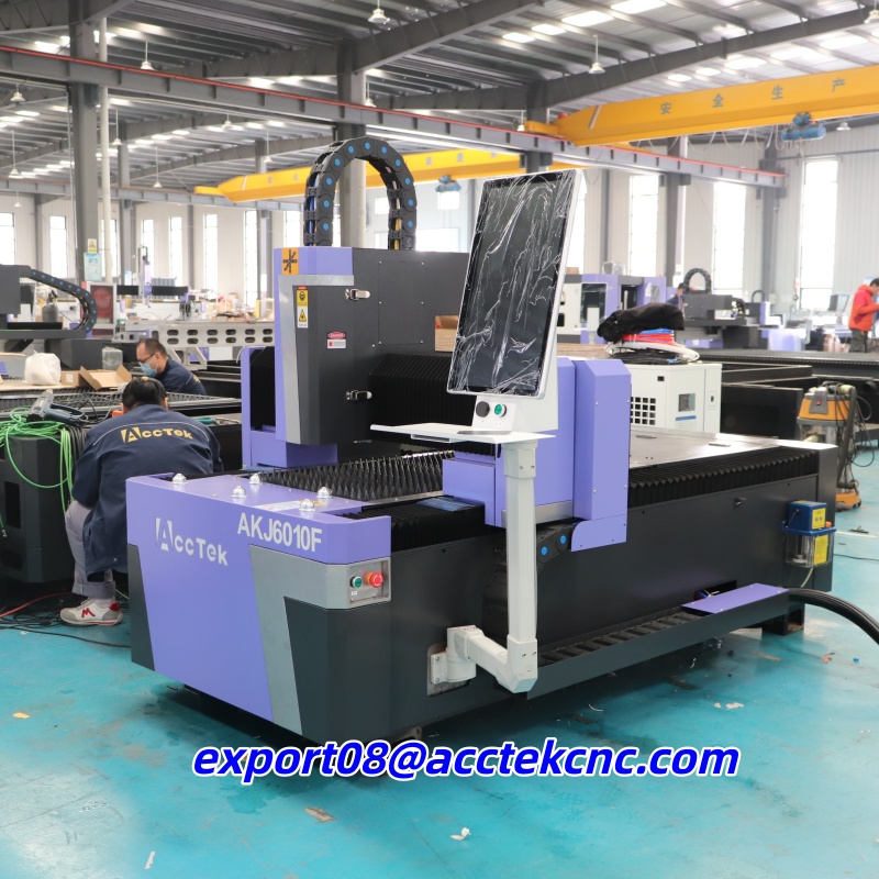 آلة قطع بالليزر الليفي صغيرة ا - مراجعة Industrial Laser Cutters وسعره