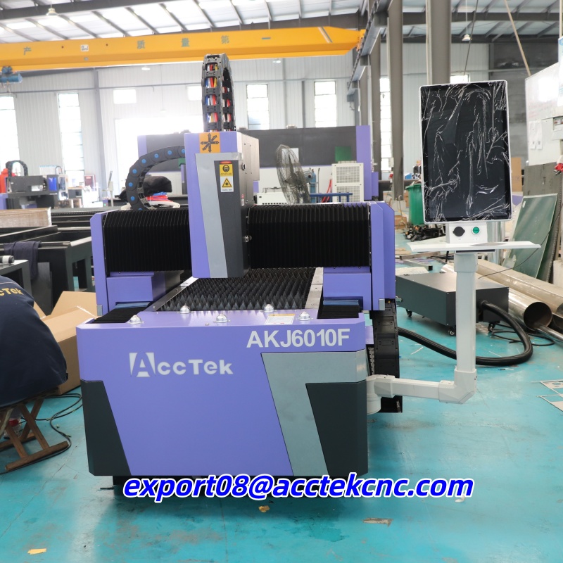 آلة قطع بالليزر الليفي صغيرة ا - مراجعة Industrial Laser Cutters وسعره